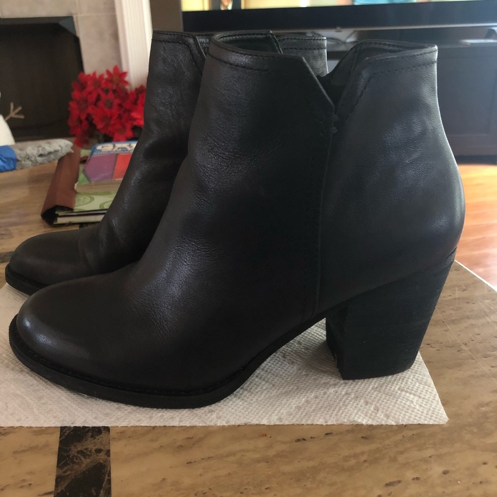 Gianni Bini boots